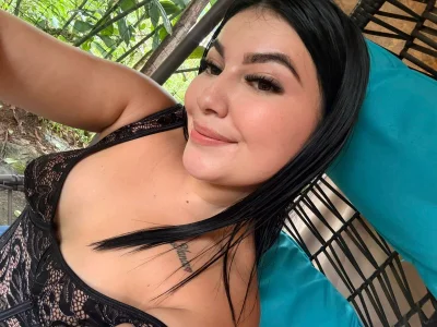 MiaaFarrel 🍑 Curves that deserve your full attention 😘 Pic 7