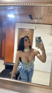 ISA_BELLA_VZL isa Poză