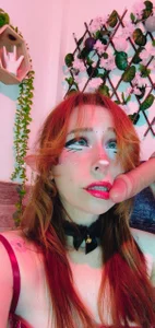Pink Elf Open Tease de Amber_prada  2 Imagens