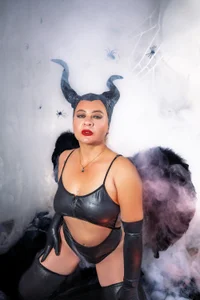 ChannelFox__ Sexy Malefica 😈 Hình