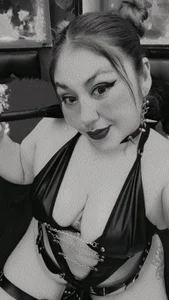 angelessluxexx Submissive obedient Pic 2