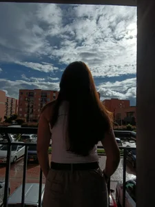 TherezaLarsonのJeans, my balcony #latina #natural #sexyの 2枚の写真