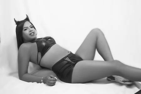 ChannelssDiirty: 😈 ( фото)