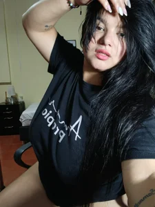 TokyoSky sensually provocative😎😎 Pic 3