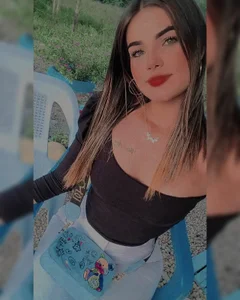 isabella-hot12beautiful Latina woman👅🌸 Bild 2