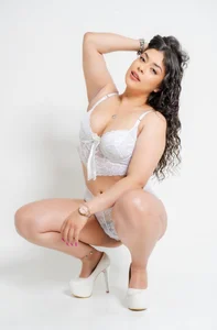 Nicolle_W Beautiful and sensual Nicolle Pic