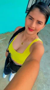 CRYSTALROZ's welcome Sex Photo 1