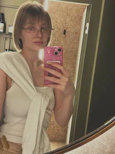 Moon_cutie: in front of the mirror ( фото)