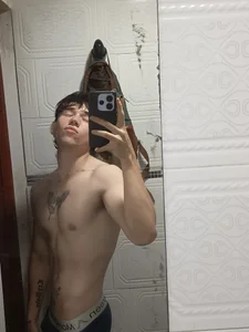 Logan_sixxer Public 사진 3