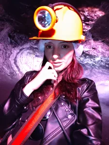 HottCandy21 Birthday gift 🎉🎂💗👑  3টি ছবি