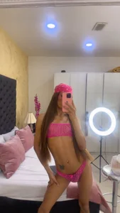 NahomiWhitel Pink hot girl Pic