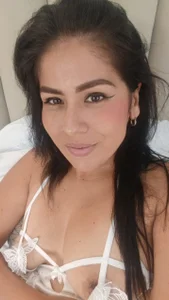 sharlotte_ms “Desire in My Eyes” 😈💦 Pic