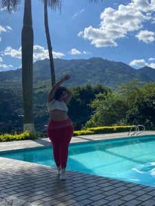 kiana_cream Day of sun and rest ☀️🍑 Pic 9