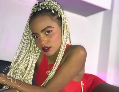 Hilary-banks me. Foto