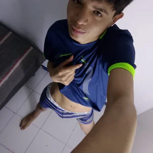 Alex_it0_ Public Billede 3