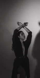 ValeriEvanのShe is the rising sunの枚の写真