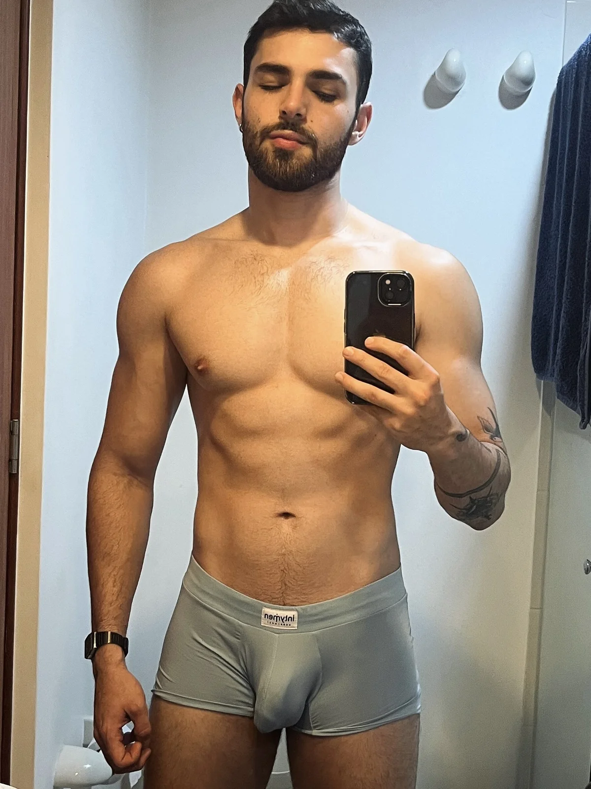 Apolo_lux1 Trending Plaatje 4057