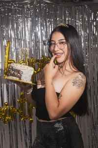 HBD 22 de Sharon_Adamss  5 Imagens