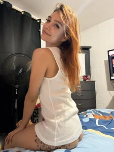 natashakissessのsensualの 2枚の写真