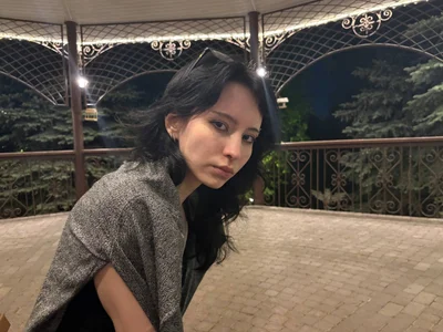 LianaSchweppes Sex Pic