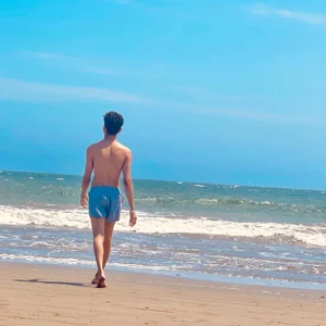 The sea is one of the places where I am happy de dylancrugerx  5 Imagens