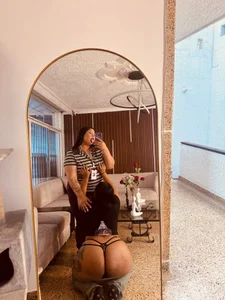 Mia_roussee_ 🎀🩷 Pic 4