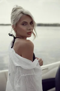 Yacht Chic od SweetBerryes  2 snímek