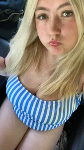 OliviaWonder Public Pic 8