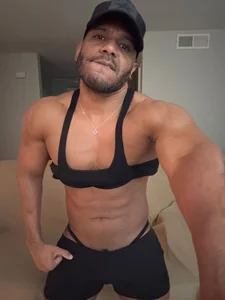 T-anjiro Public Pic 5