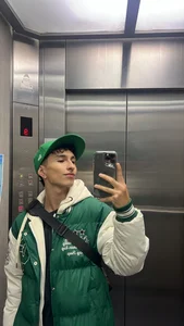 iKrofur Public Foto 6