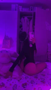 Andrea_flow 🖤💜 Pic 2