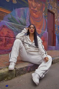 nikolevoshkie_ Street style 🩶 Foto 2