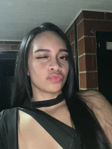 Megansweetcome Public Poză