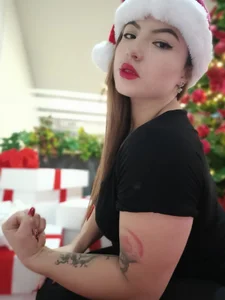 NatyLeone more christmas! Pic 3