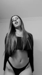 Metmey26's 🖤⬛⚫🕳️ Sex Photo 1