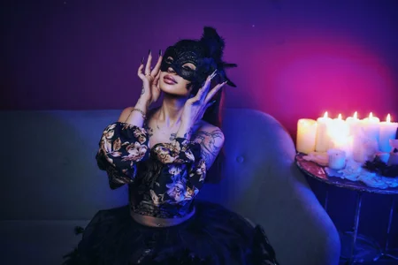 Daisy_Blush What's your biggest desire? 😈 Billede 5