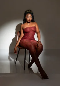 YallianaBrooks A magical and elegant new year 🕯️💫 Pic 2