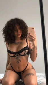 VenuzSofiaのSexi Girl 🎀の 3枚の写真