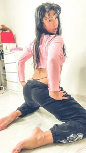 Melissa_Fane Shall we go in for sports together? Pic 5