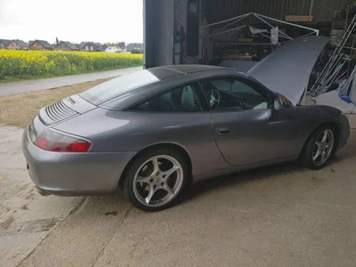 Hobbys 1 od MR_P_Solo_Bassbitch  snímek