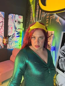 Biiancacox Mera is looking for aquaman in her kingdom♥ Pic 2