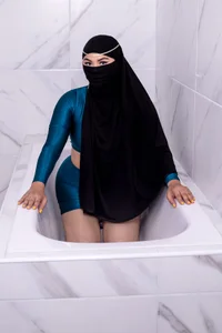 _seelena accompany me to shower Hình 3