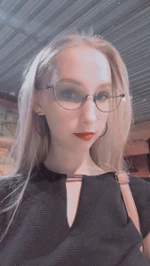 AnaArney Public Pic 4