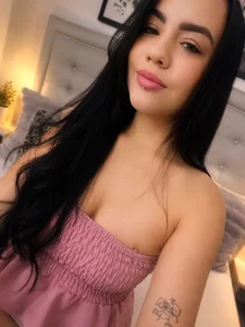 Ali_Monroe Public 圖片 2