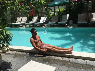 Toes_1991: Public ( 2 фото)