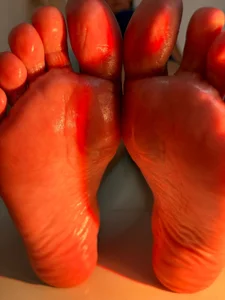 ValenG023 feet Pic 6