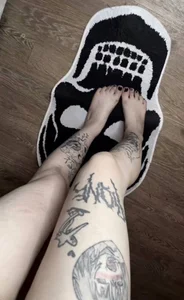 ShowFeet👣 de Ug1y_Zom6ie Foto 4