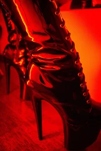 IvySimmons The power of temptation Pic