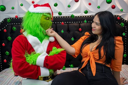 Adventures with the Grinch 2023 ภาพเซ็กส์ 8 รูปของ _queen_sofia