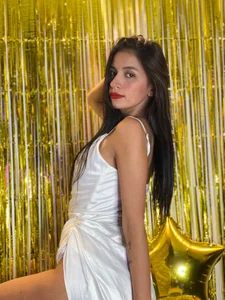 ChanelAdamss_ ⭐🥂 HAPPY NEW YEAR 2025 Pic 6